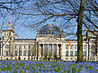 Blumenwiese am Reichstag - Berlin (Berlin)