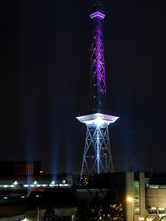 Funkturm und Messegelände Foto 