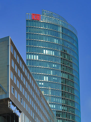 Hochhaus der Deutschen Bahn