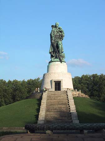 Sowjetisches Ehrenmal - Berlin (Berlin)