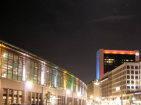 Bahnhof Friedrichstraße bei Nacht - Berlin (Berlin)