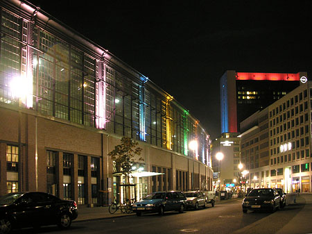 Bahnhof Friedrichstraße bei Nacht - Berlin (Berlin)