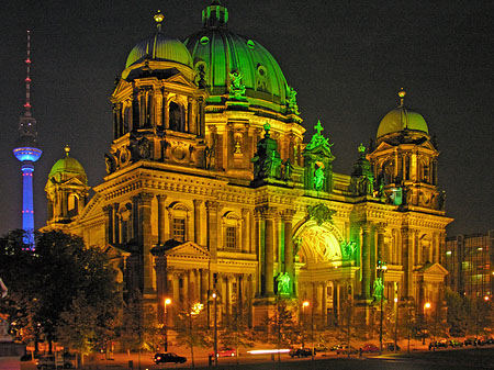 Berliner Dom bei Nacht - Berlin (Berlin)