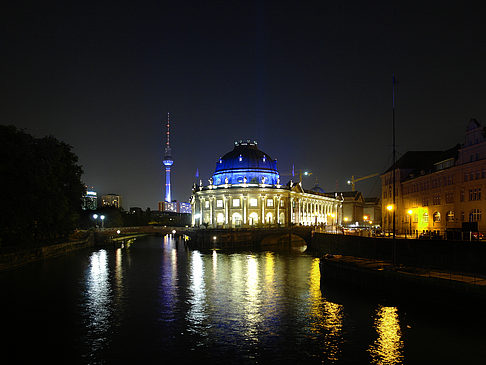 Fotos Bodemuseum und Fernsehturm | Berlin