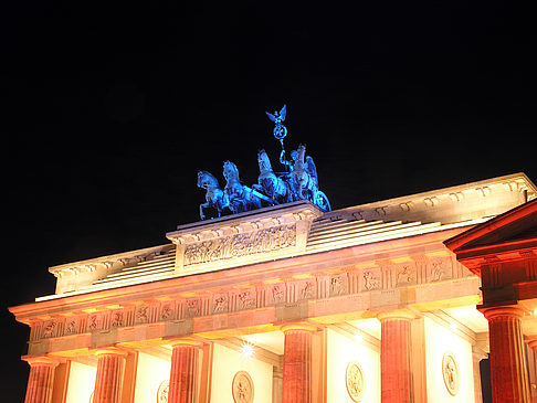 Brandenburger Tor bei Nacht Fotos