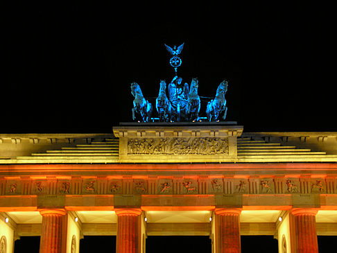 Quadriga bei Nacht Fotos