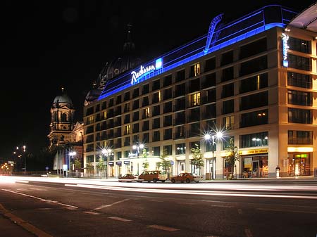 Radisson bei Nacht - Berlin (Berlin)