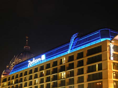 Radisson bei Nacht - Berlin (Berlin)