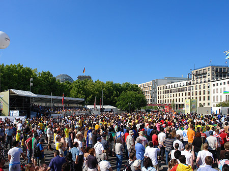 Showbühne am Brandenburger Tor - Berlin (Berlin)