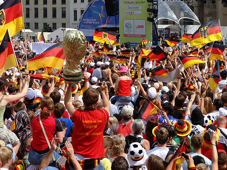 Showbühne am Brandenburger Tor Foto 