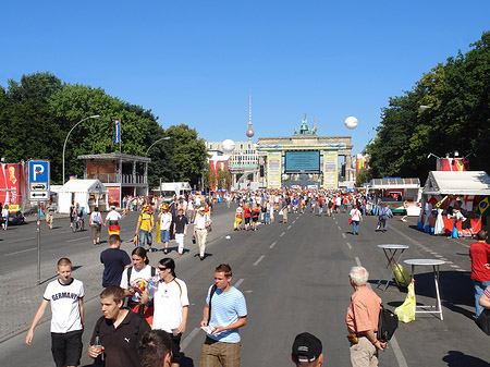 Foto Fanmeile am Brandenburger Tor