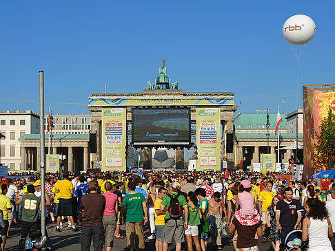 Brandenburger Tor und Fernsehturm - Berlin (Berlin)