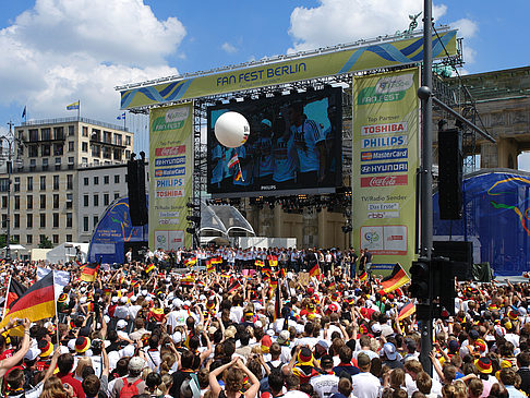 Foto Konfetti Parade - Nationalmannschaft