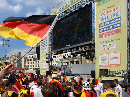 Leinwand und Fans - Berlin (Berlin)