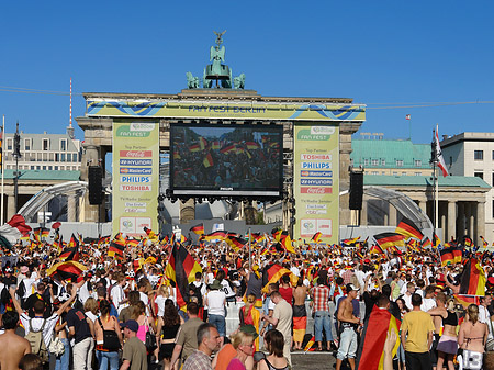 Leinwand und Fans Fotos