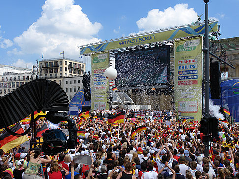 Leinwand und Fans Fotos