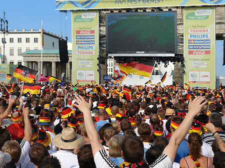 Leinwand und Fans - Berlin (Berlin)