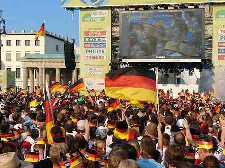 Leinwand und Fans - Berlin (Berlin)