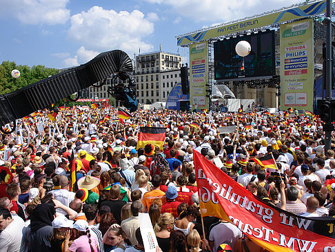 Fotos Fanfest - Menchenmasse | Berlin