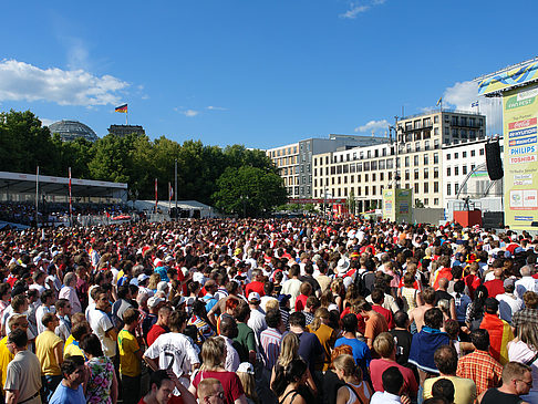 Tribünen am Brandenburger Tor Foto 