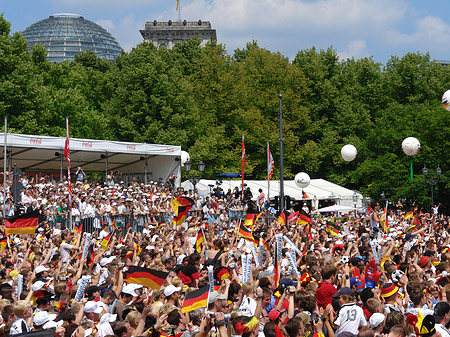 Tribünen am Brandenburger Tor - Berlin (Berlin)