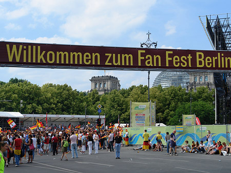 Willkommen zum Fanfest in Berlin - Berlin (Berlin)