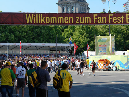 Willkommen zum Fanfest in Berlin - Berlin (Berlin)