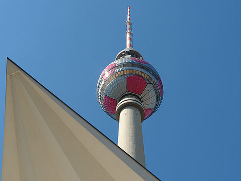 Fernsehturm mit Ecke Fotos