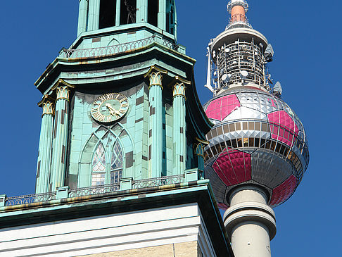 Foto Fernsehturm und Marienkirche