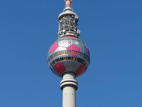 Fernsehturm Nahaufnahme