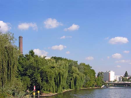 Kraftwerk Charlottenburg-Schornstein - Berlin (Berlin)