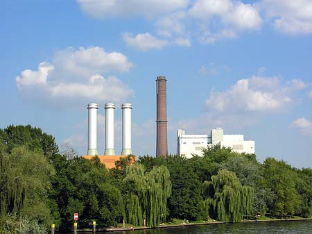 Foto Kraftwerk Charlottenburg-Schornstein