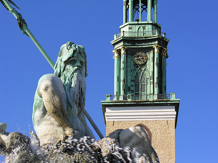 Neptunbrunnen - Berlin (Berlin)