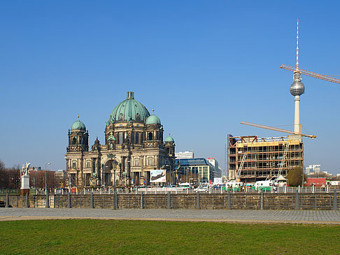 Palast der Republik und der Berliner Dom - Berlin (Berlin)