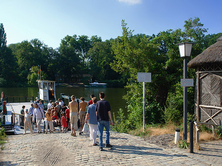 Foto Anlegestelle zur Pfaueninsel - Berlin