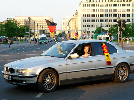 Autokorso am Potsdamer Platz - Berlin (Berlin)