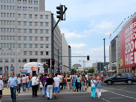 Weg zur Fanmeile - Berlin (Berlin)