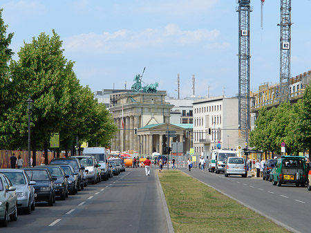 Weg zur Fanmeile - Berlin (Berlin)