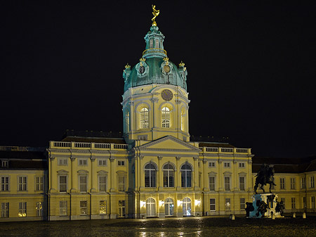 Schloss Charlottenburg bei Nacht - Berlin (Berlin)