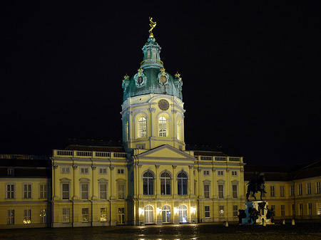 Schloss Charlottenburg bei Nacht - Berlin (Berlin)