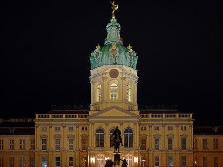 Schloss Charlottenburg bei Nacht - Berlin (Berlin)