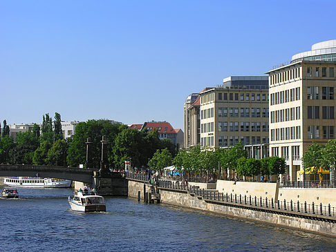 Fotos Blick von der Liebknecht-Brücke