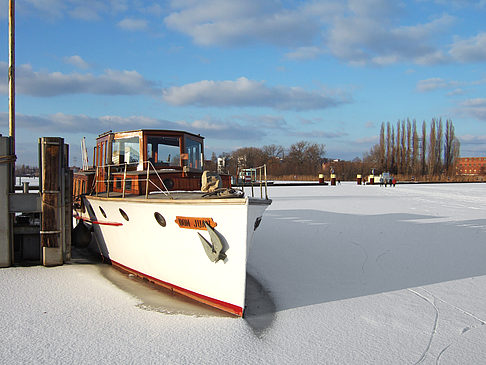 Schiff im Eis - Berlin (Berlin)