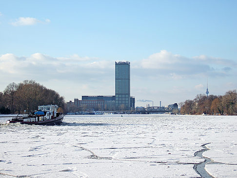 Schiff im Eis - Berlin (Berlin)