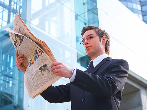  Foto Attraktion  Auf dem Laufenden: Nachrichten aus dem Zeitungsviertel